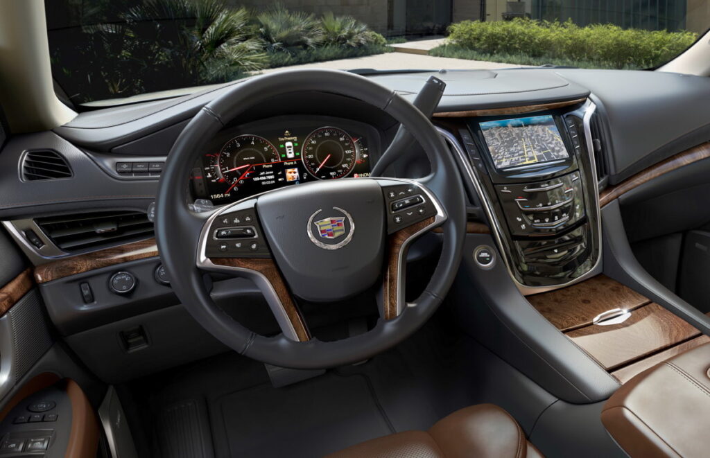 Фото 76 — Обзор Cadillac Escalade